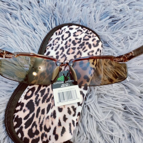 CrossFire - Safety Glasses - Magnifying +1.5, Brown Lenses, Scratch Resistant - Picture 5 of 7